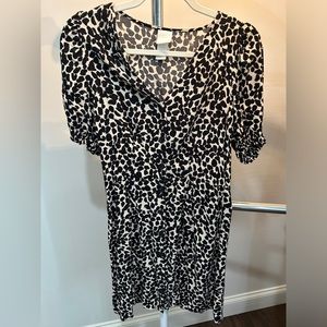 H&M black and white pattern mini dress size small